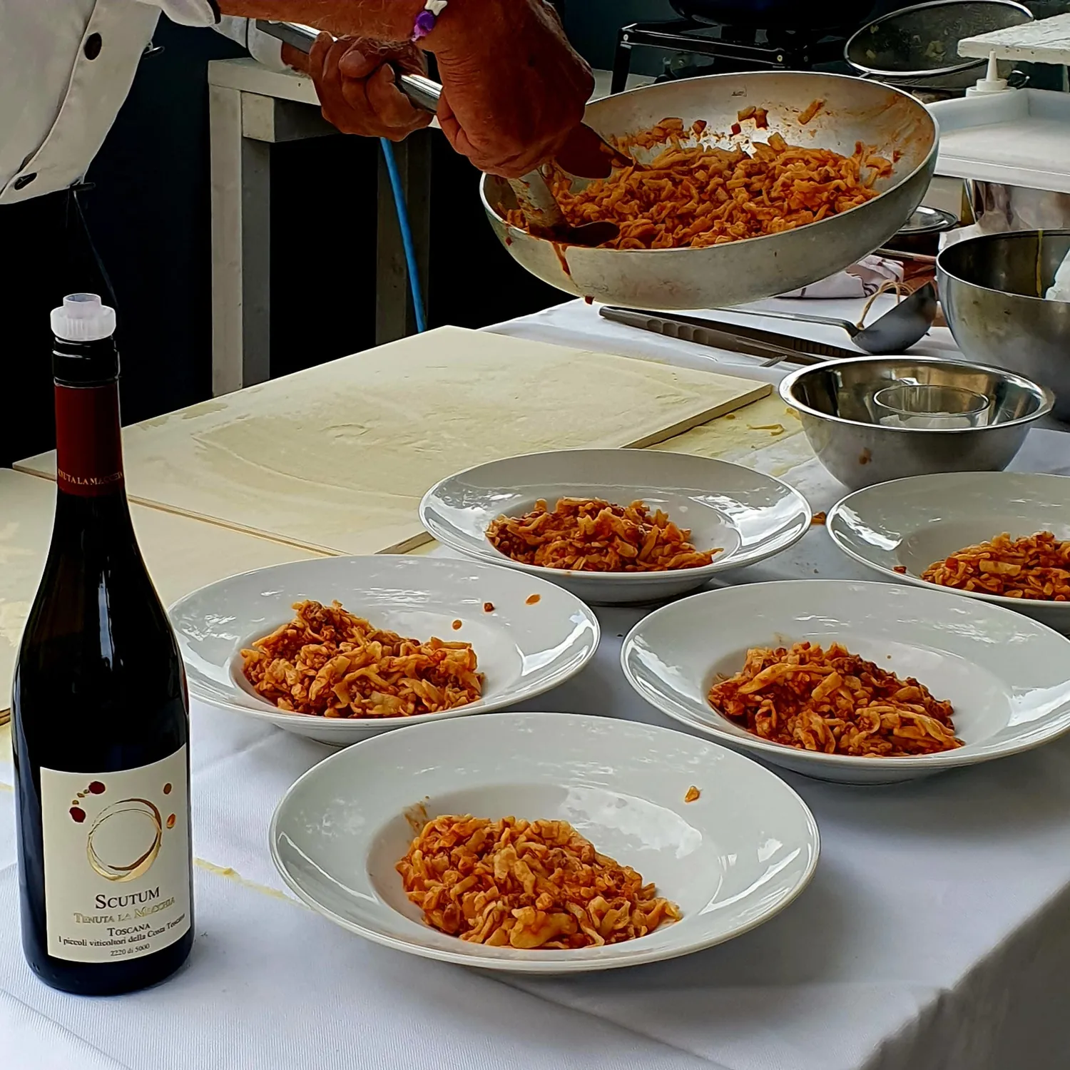 Tenuta La Macchia Pranzo in Vigna Esperienza con Vino