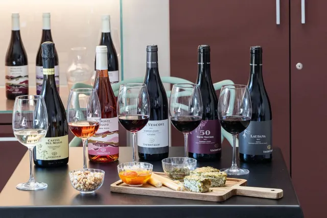 Vinchio Vaglio Experience degustazione in cantina